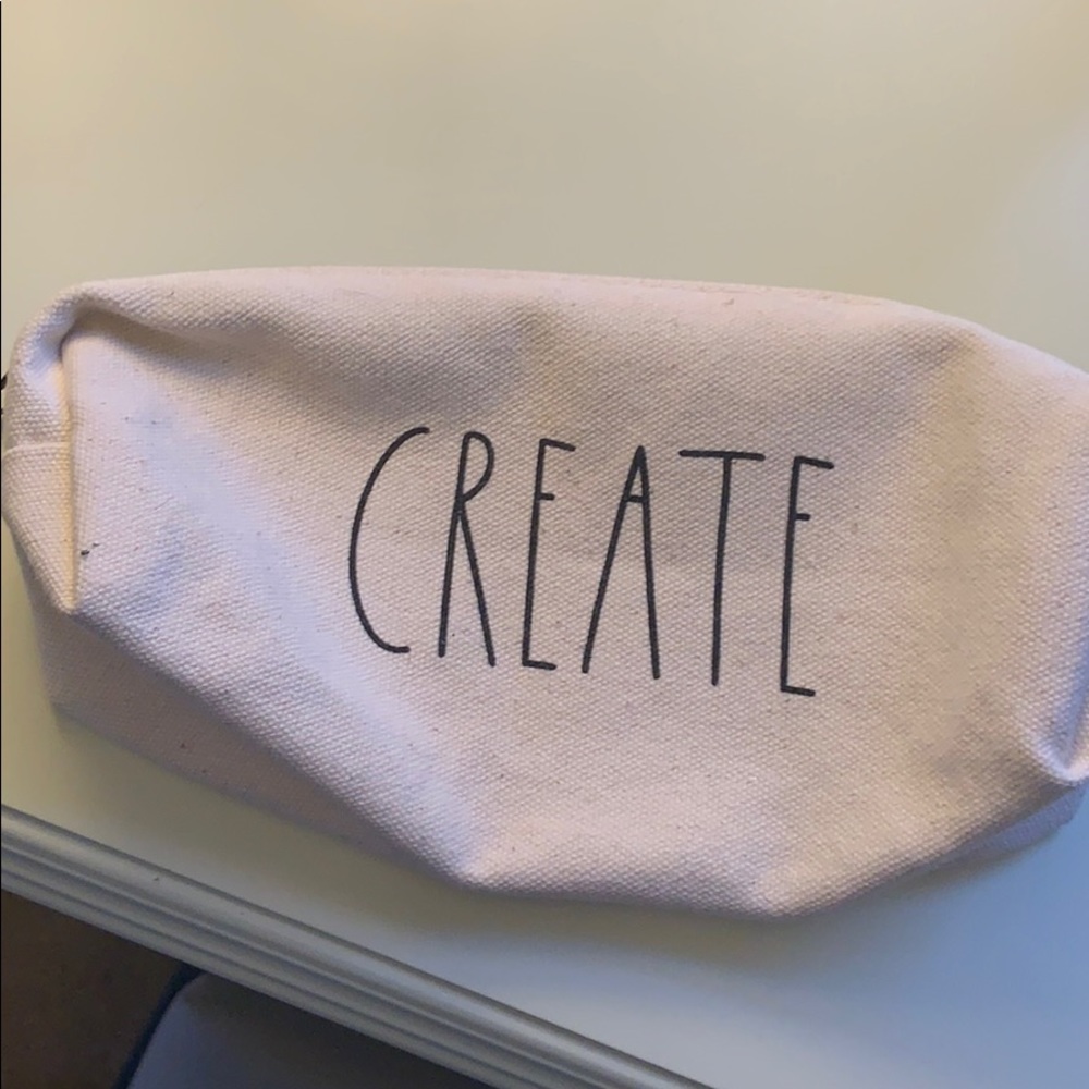 Rae Dunn pencil/make up bag